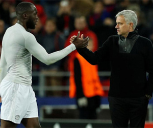 Lukaku muốn cầu thủ Man Utd tiếp thu chỉ trích của Mourinho