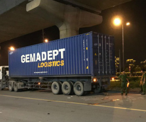 Người đàn ông lao vào xe container đang chạy, tử vong tại chỗ