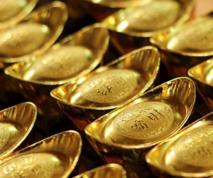 Giá vàng hôm nay 25/11: Kết thúc tuần giảm giá
