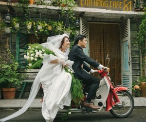 Bộ ảnh cưới có 1-0-2 'xuyên không' gần 1 thế kỉ của cặp đôi 'gặp nhau từ nhiều kiếp trước'