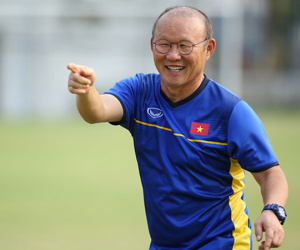 Lương Park Hang-seo thấp nhất trong 4 HLV dự bán kết AFF Cup 2018