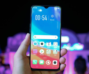 Oppo R17 Pro về Việt Nam giá 17 triệu đồng