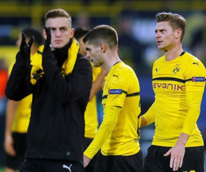 Hòa nhạt Club Brugge, Dortmund mất ngôi đầu bảng