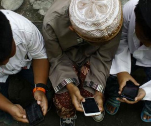Ngôi làng ở Indonesia cấm phát Wi-Fi vì trẻ em dùng xem phim khiêu dâm