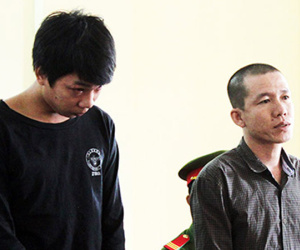 Hai thanh niên đi tù sau khi bé gái 12 tuổi sinh con