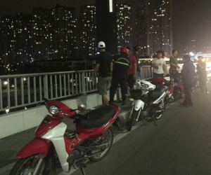 Nam thanh niên bỏ lại thư tuyệt mệnh nhảy cầu Sài Gòn tự tử