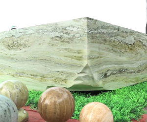 Video: Phiến đá ngọc nguyên khối 2,6 tỷ đồng tại Hà Nội