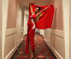 Từ Miss Universe, H'Hen Niê chụp ảnh cùng đại diện Philippines và cổ vũ tuyển Việt Nam trong trận bán kết AFF Cup 2018