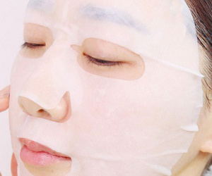 Dùng mặt nạ mua qua mạng, cô gái 25 tuổi bị biến dạng khuôn mặt: Lời cảnh tỉnh cho tất cả chị em