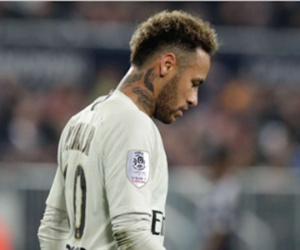 PSG nhận tin cực buồn từ Neymar