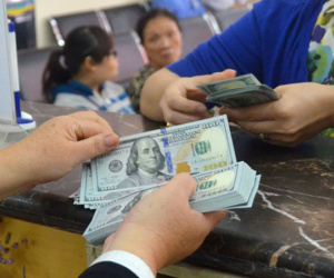 Tỉ giá USD/VNĐ chạm mốc cao nhất từ đầu năm