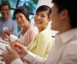 Về quê, chàng rể ái ngại trước yêu cầu của mẹ vợ