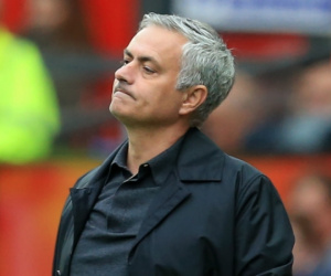 Mourinho thừa nhận MU khó có 'cửa' lọt top 4