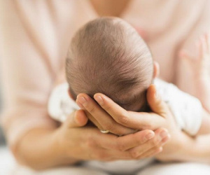 Đứa trẻ có xoáy tóc này, vừa sinh ra đã tài giỏi hơn người, lớn lên sẽ thành đạt giàu có