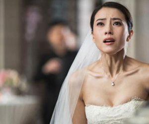 Hí hửng cưới chồng giàu rồi lặng người khi nhìn lên màn hình máy chiếu…