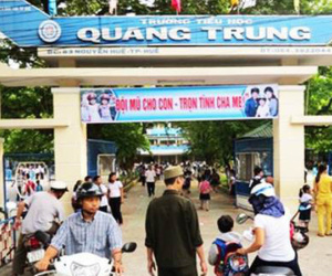 Nhà trường đang xác minh vụ học sinh lớp 2 bị cô giáo cho bạn tát 50 cái ở Hà Nội