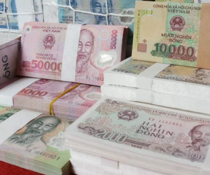 Trước Tết 2 tháng, dịch vụ đổi tiền mới đã nở rộ chợ mạng