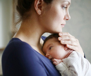 Câu chuyện xôn xao MXH Trung Quốc: Vợ nghỉ đẻ ở nhà, chồng vẫn bắt phải chi trả một nửa sinh hoạt phí gia đình