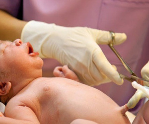Điều bất ngờ ít ai biết về dây rốn - lý do vì sao nhất định phải chậm kẹp dây rốn sau sinh