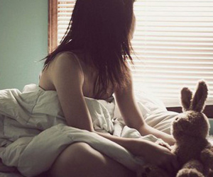 Người cha hiếp dâm con gái nhiều lần trong 3 năm đến công an đầu thú
