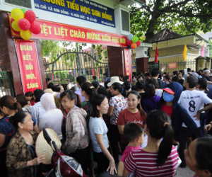 Nhiều trường ở Hà Nội 'lạm thu', hiệu trưởng bị kỷ luật