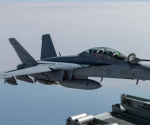 Tiêm kích F/A-18 và KC-130 Mỹ đâm nhau ở Nhật Bản - 5 người trên máy bay tiếp dầu không có ghế thoát hiểm