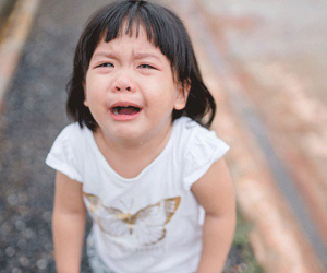 'Bố mẹ đã nợ tôi một lời nói, chúng ta đừng như thế với con mình', tâm sự của người mẹ về cách dạy con khiến phụ huynh thức tỉnh