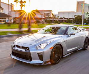 Nissan GT-R 2019 cập bến nước Mỹ, giá gần 100.000 USD