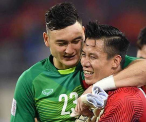 Quế Ngọc Hải và Văn Lâm lại 'tình thương mến thương' sau nghi vấn cãi cọ trên sân
