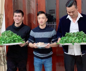 Lộ ảnh Cường Đô La bê tráp qua ăn hỏi tại nhà Đàm Thu Trang