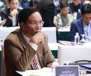 Ông Cấn Văn Nghĩa bất ngờ giành chức Phó chủ tịch tài chính VFF