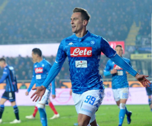 Vùi dập Frosinone, Napoli tiếp tục nuôi hy vọng bám đuổi Juventus