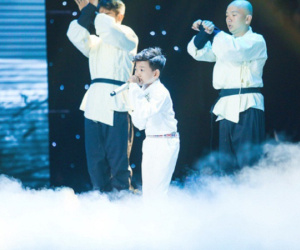 Bảo Anh mang hiện tượng mạng 'Ngắm hoa lệ rơi' để học trò đại náo sân khấu The Voice Kids