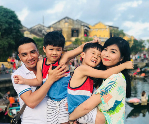 Sau khi làm lành với chồng sắp cưới, MC Hoàng Linh lại bất ngờ chia sẻ cảm giác 'rất lẻ loi'