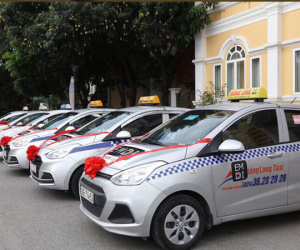 17 hãng taxi bắt tay với nhau để đối đầu Grab