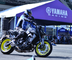 Yamaha MT-09 chính hãng về Việt Nam, giá 299 triệu đồng
