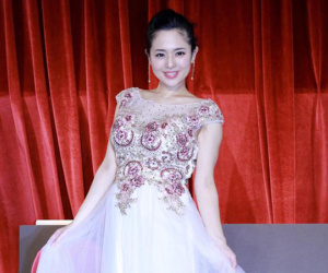 Aoi Sora có thai sau 15 năm đóng phim sex