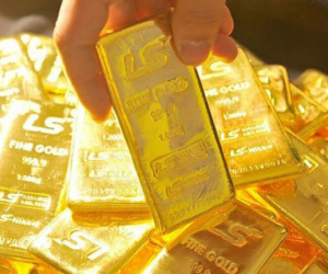 Giá vàng hôm nay 11/12: USD chịu áp lực, vàng tăng vọt
