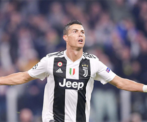 Ronaldo: 'Tôi xứng đáng đoạt Quả Bóng Vàng hằng năm'