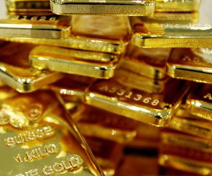 Giá vàng hôm nay 12/12: Vàng treo cao bất chấp USD tăng dốc