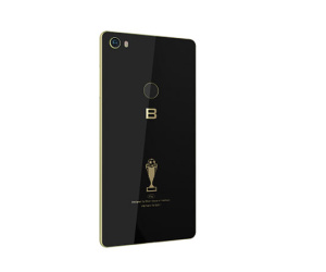 Bkav tung Bphone 3 phiên bản giới hạn cổ vũ đội tuyển Việt Nam