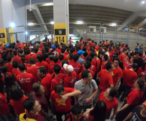 LĐBĐ Malaysia điều tra việc CĐV Việt Nam không thể vào sân Bukit Jalil