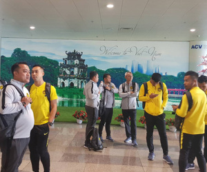 Tuyển Malaysia lại gặp 'vận đen' khi vừa tới Việt Nam