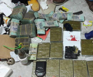 2,7 tỷ cùng 11 bánh heroin trong nhà gã đàn ông 44 tuổi