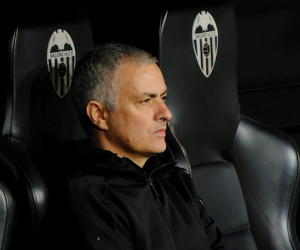 HLV Mourinho đau đầu về đội hình M.U trước thềm cuộc đối đầu Liverpool
