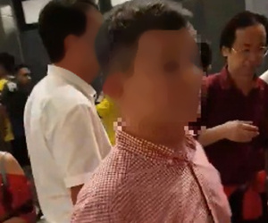 Ông Nguyễn Lân Trung nói gì về việc sang Malaysia cổ vũ và quấn Quốc kỳ ngang hông?