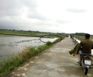 Quảng Ngãi: Một phụ nữ rơi xuống điểm kênh hỏng do lũ bị tử vong