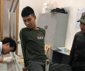 Vào trường hiếp dâm bé gái lớp 4 bất thành, nam thanh niên nhảy từ tầng 3 xuống đất