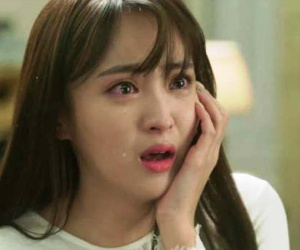 Vừa đi công tác về thấy bao cao su trong túi xách của tôi, chồng 'hóa thú' lao vào tát tôi tới tấp rồi lại rối rít xin lỗi