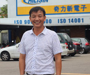 Vừa nộp đủ tiền, ông Nguyễn Xuân Đông thành CEO Vinaconex